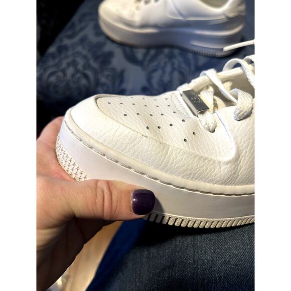 Nike Sage Low Triple White Air Force 1 Size 7/EU 38 - Picture 4 of 8